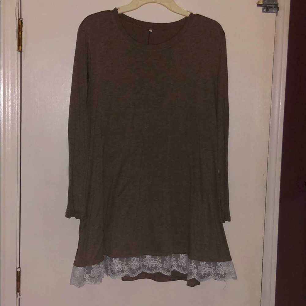 Brown lace trimmed tunic size Xlg